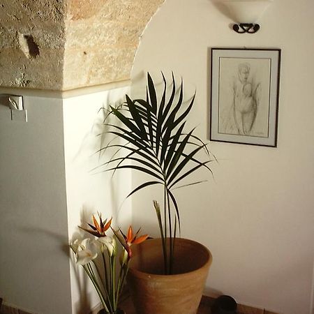 B&b Altrov'è Parabita Extérieur photo
